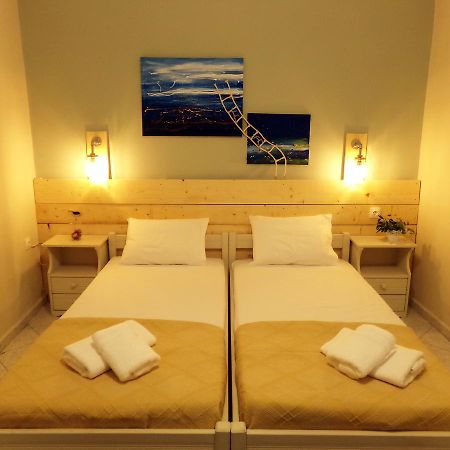Leia Guest House 에르무폴리 외부 사진