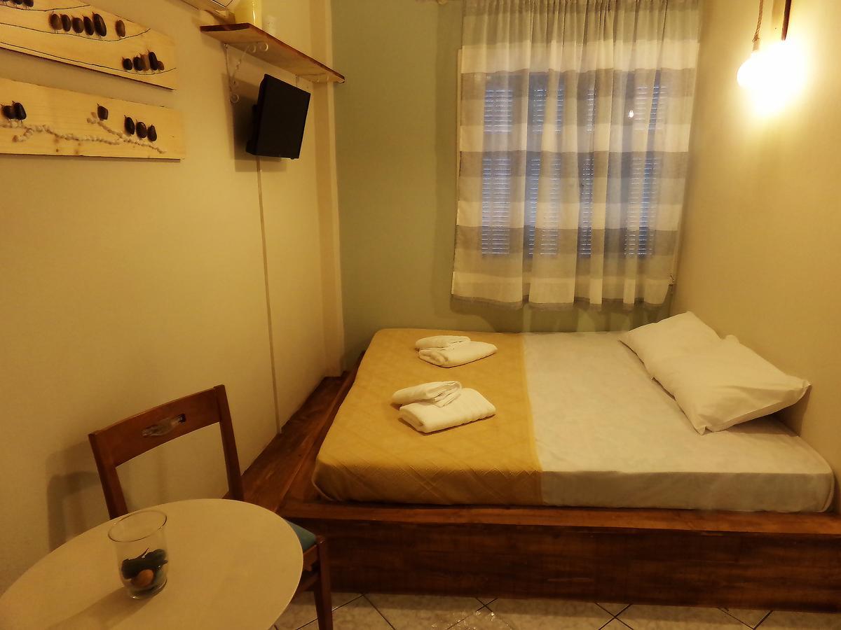 Leia Guest House 에르무폴리 외부 사진